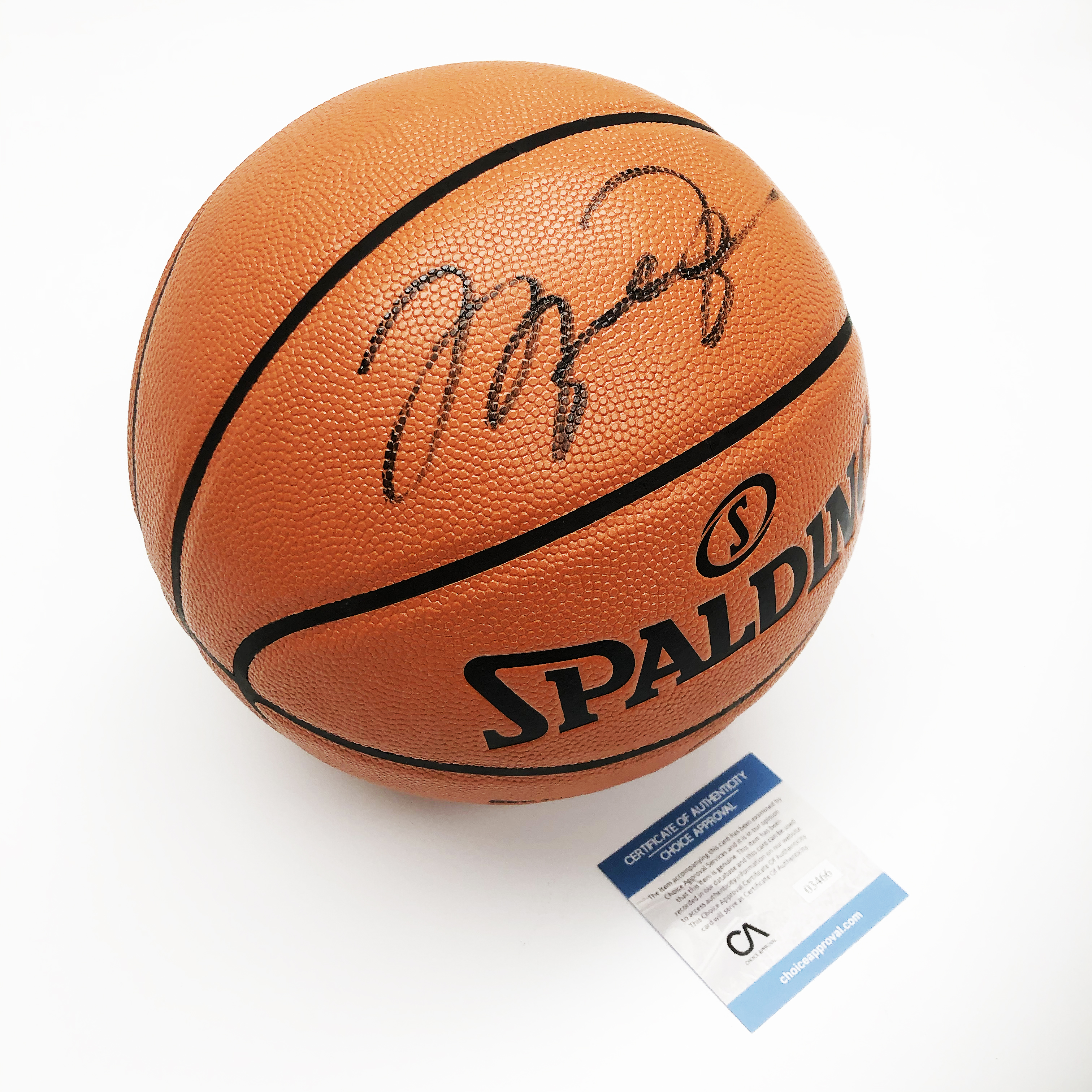Found Michael Jordan Autographed Cincoro Bottle? (read below) :  r/SportsMemorabilia